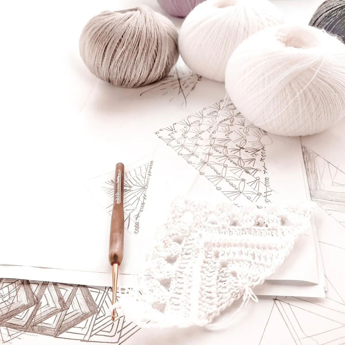 Knitting vs Crochet: Which Craft is Right for You?